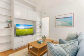 Beachside Living in Modern 2 bedroom Apartment